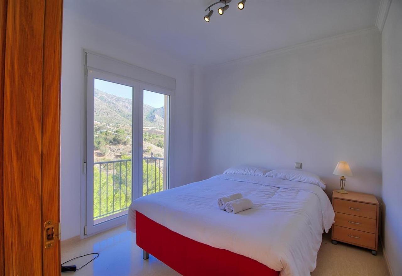 מיחאס Luxurius Villa With Private Pool מראה חיצוני תמונה