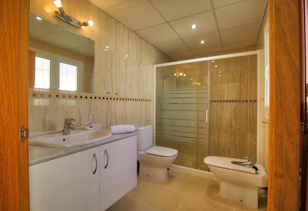 מיחאס Luxurius Villa With Private Pool מראה חיצוני תמונה